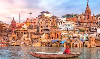 Varanasi: The Spiritual Capital of India – A Complete Travel Guide